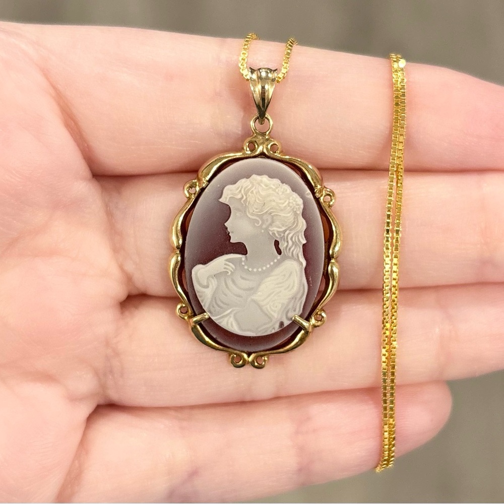 10K Large Red Agate Cameo oval vintage style yellow gold filigree pendant - Picture 5 of 10